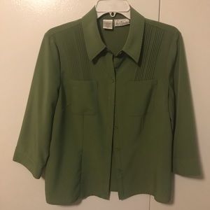 Nice button up blouse with front pockets